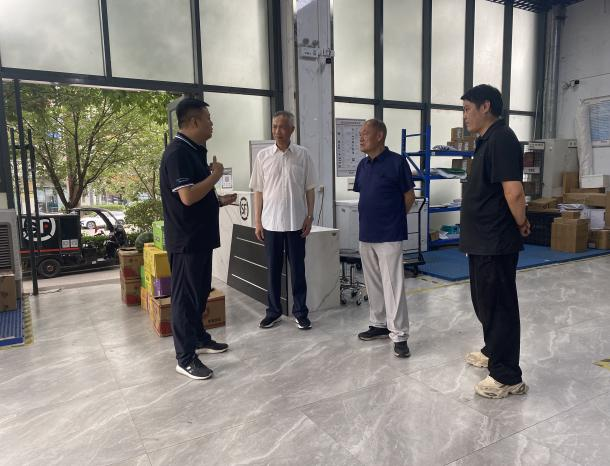 陕西省快递行业协会组织开展“夏送清…